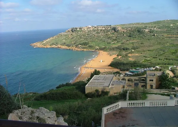 Cosy Penthouse Close To Victoria Center