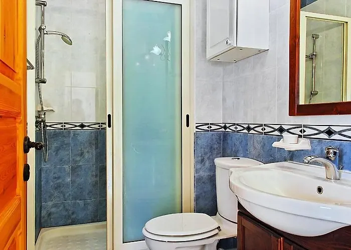 Daire Cosy Penthouse Close To Victoria Center Fontana